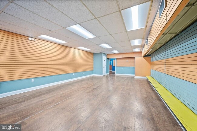 807 Eastern Blvd in Essex, MD - Foto de edificio - Building Photo