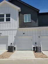 533 Vicot Wy in Fort Collins, CO - Building Photo - Building Photo