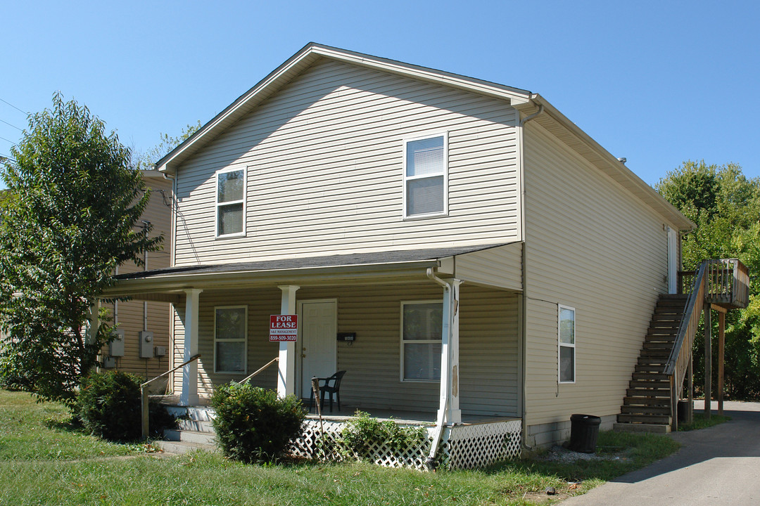 1045 State St in Lexington, KY - Building Photo