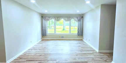 3520 Gamage Dr in Norfolk, VA - Building Photo - Building Photo