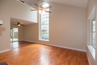 1004 Kavanagh Dr in Austin, TX - Building Photo - Building Photo