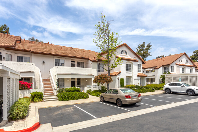 Canyon Bluffs in San Diego, CA - Building Photo - Building Photo