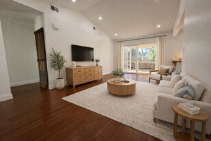 9785 Ridge Creek Rd in Boca Raton, FL - Building Photo