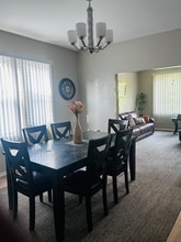 7353 S Kenwood Ave in Chicago, IL - Building Photo - Building Photo