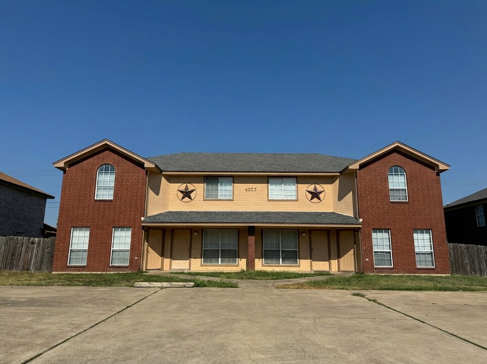4207 Deek Dr, Unit Apt C in Killeen, TX - Foto de edificio