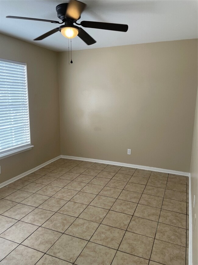 4711 Palisade Dr in Houston, TX - Building Photo - Building Photo