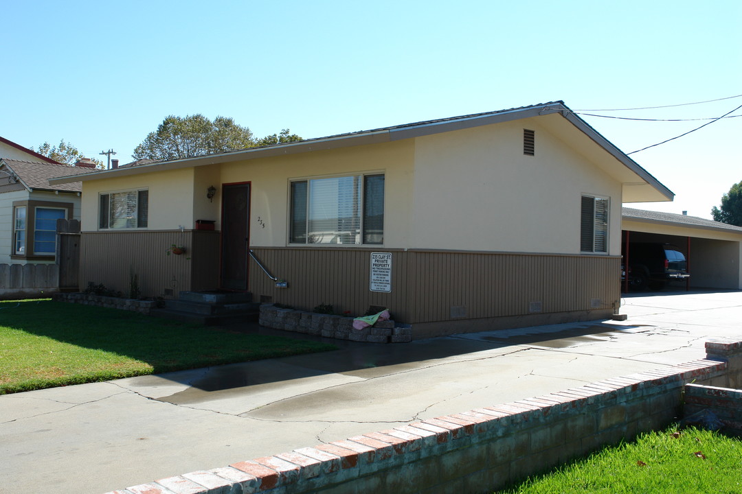 235 Clay St in Salinas, CA - Building Photo