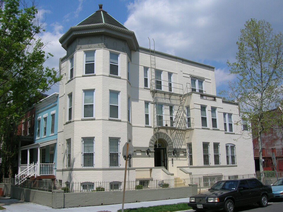 151 S St NW in Washington, DC - Building Photo