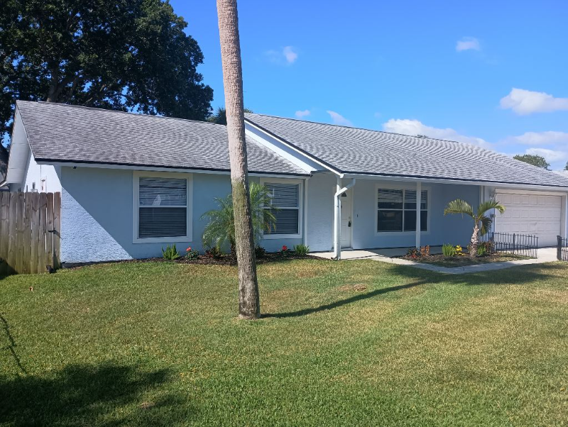 752 Tarry Town Trail in Port Orange, FL - Foto de edificio