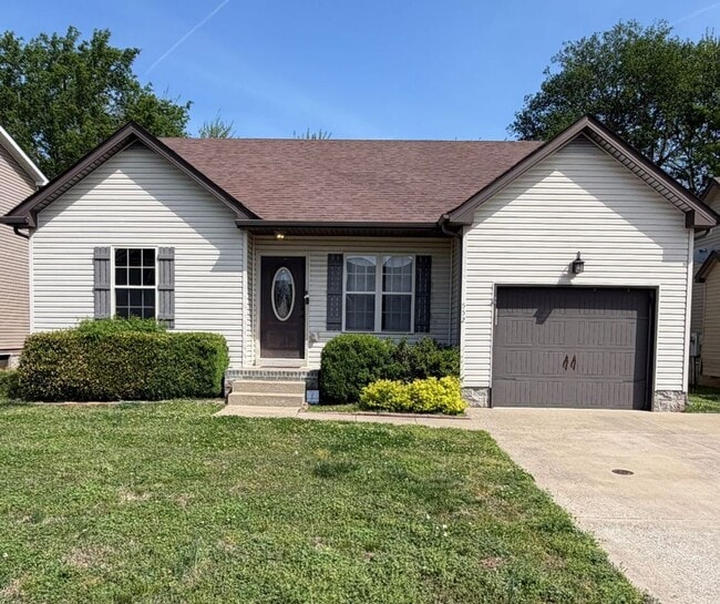 property at 552 Falkland Cir