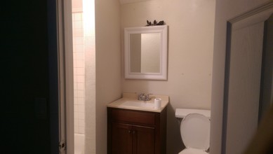 3800 Garrott St in Houston, TX - Building Photo - Building Photo