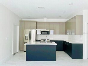 4106 N Thatcher Ave in Tampa, FL - Building Photo - Building Photo