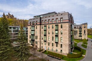 M sur la Montagne in Montréal, QC - Building Photo
