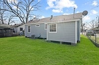 202 Sylvester Rd photo'