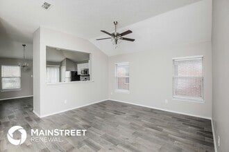 7417 Snow Ridge Dr in Fort Worth, TX - Foto de edificio - Building Photo