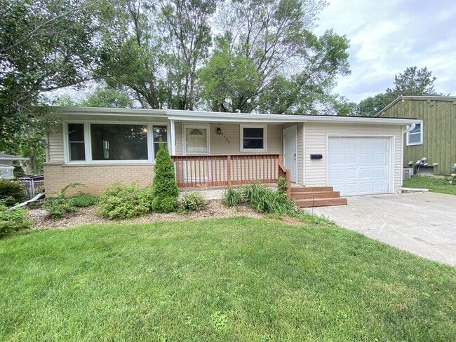 property at 4120 5th Pl NW