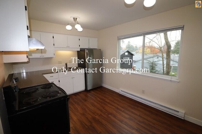 22923 SW Pine St in Sherwood, OR - Building Photo - Building Photo