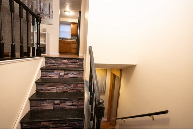 206 Libby Ln in Charleston, WV - Building Photo - Building Photo