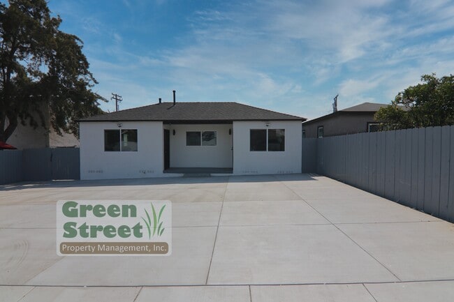 property at 3845 Menlo Ave
