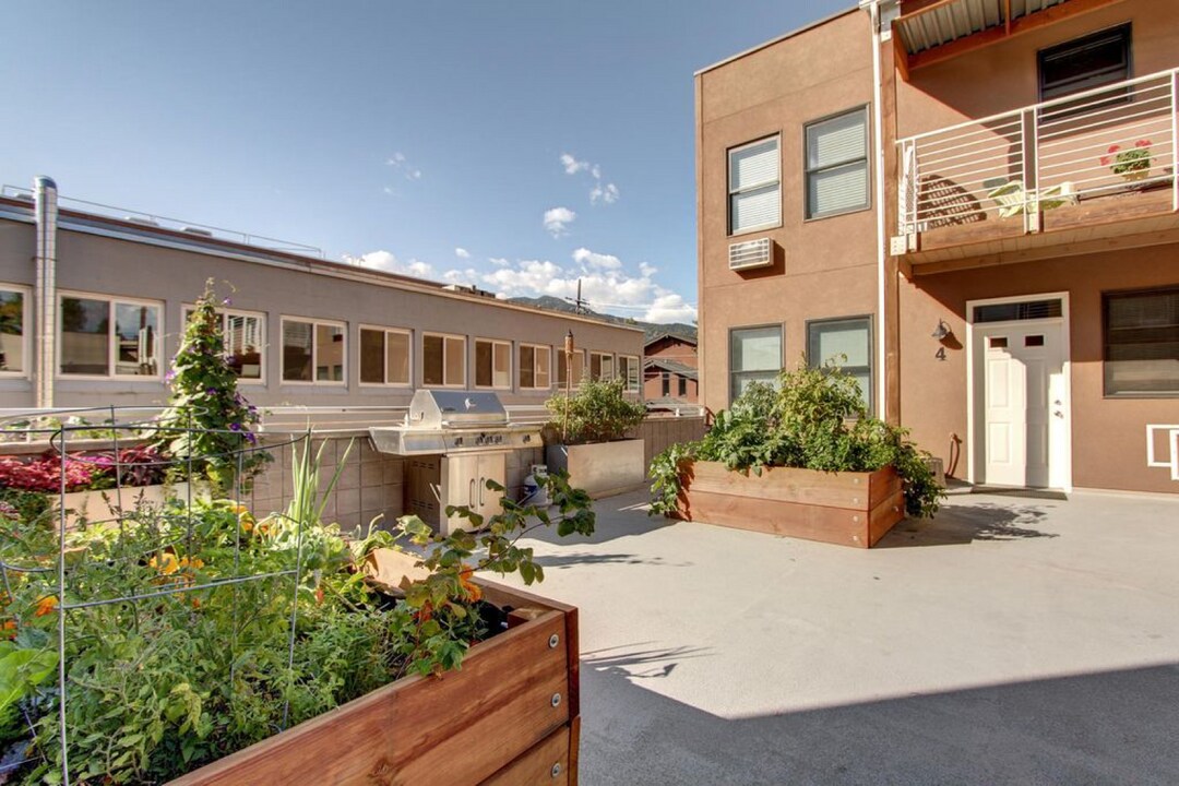 1715 15th St in Boulder, CO - Building Photo