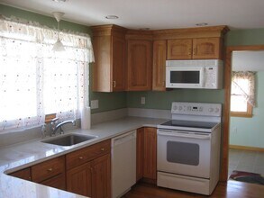 7 Boline Pl in Woburn, MA - Building Photo - Building Photo