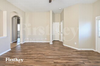 14302 Merganser Dr in Houston, TX - Foto de edificio - Building Photo