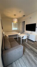 6612 NW 103rd Pkwy in Doral, FL - Building Photo - Building Photo