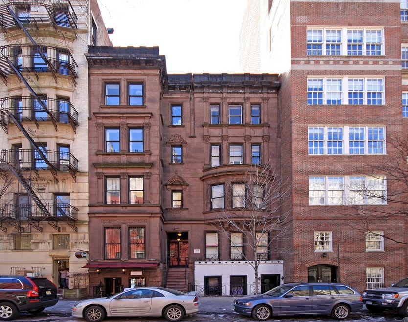 Le Pain House Apartments in New York, NY - Building Photo