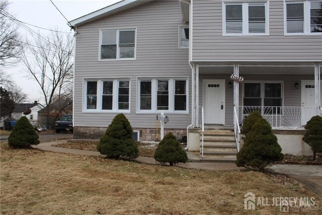 property at 899 Green St