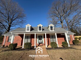 8160 S Regis Pl in Memphis, TN - Building Photo