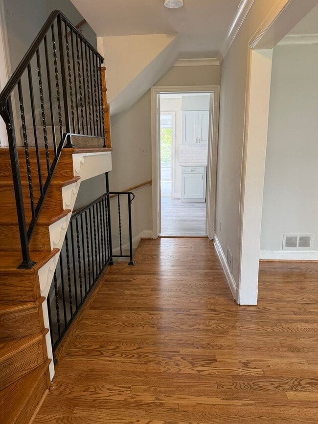 5300 Portsmouth Rd in Bethesda, MD - Building Photo - Building Photo