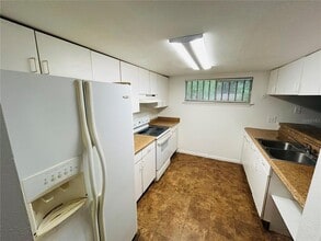 3908 Crayrich Cir in Orlando, FL - Building Photo - Building Photo