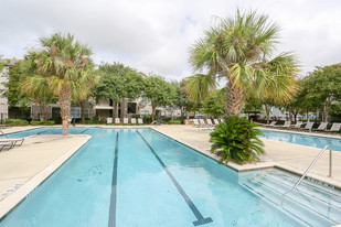 The Oasis in San Marcos, TX - Building Photo