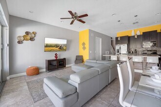 466 Captiva Dr in Davenport, FL - Building Photo - Building Photo