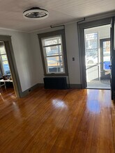 3 Keller Ave in Enfield, CT - Foto de edificio - Building Photo