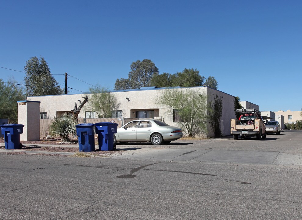 King Road 8 Plex in Tucson, AZ - Foto de edificio