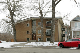 River Terrace in Calgary, AB - Building Photo - Building Photo