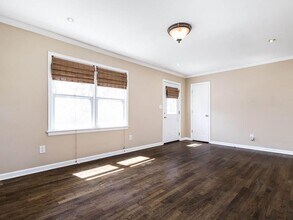 1061 Dell Ave SE in Smyrna, GA - Building Photo - Building Photo
