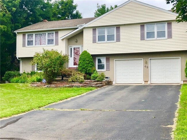 49 Cheshire Dr in South Windsor, CT - Building Photo - Building Photo