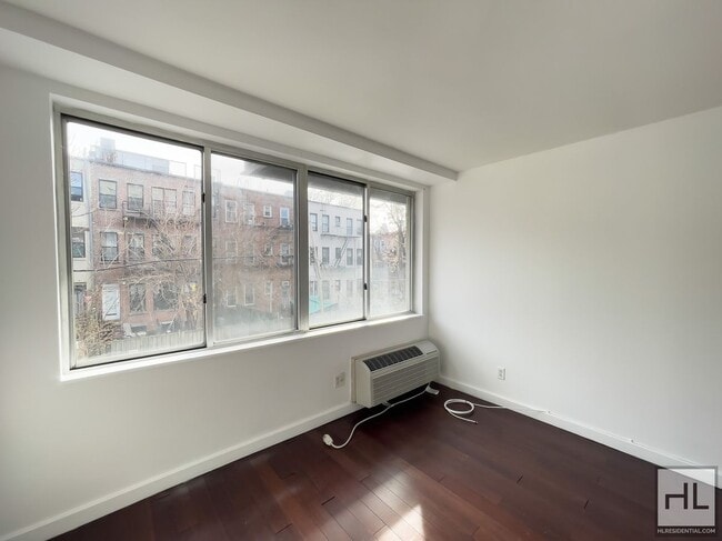 STANHOPE STREET / Bushwick 2-Bed 1-Bath / No Fee / 1-Month Free in Brooklyn, NY - Building Photo - Building Photo