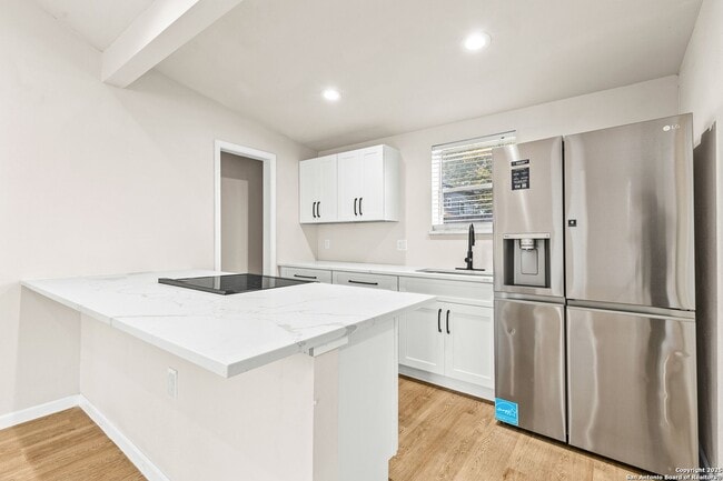 property at 207 Alvarez Pl