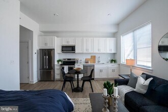 2235 Washington Ave in Philadelphia, PA - Building Photo - Building Photo