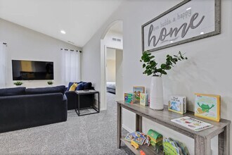 2213 E Elm Grove Dr in Nampa, ID - Building Photo - Building Photo