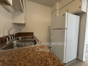 1039 5th St in West Des Moines, IA - Building Photo - Building Photo