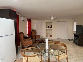 2027 Wallace Ave in Melbourne, FL - Building Photo - Building Photo