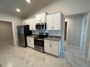 1513 NE 35th Ln in Cape Coral, FL - Building Photo - Building Photo