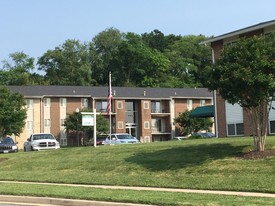 Fairlawn Apartments