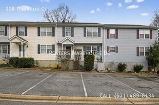 208 Hibiscus Ct in La Plata, MD - Building Photo