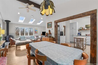 20 Cedar Rd E in Katonah, NY - Building Photo - Building Photo