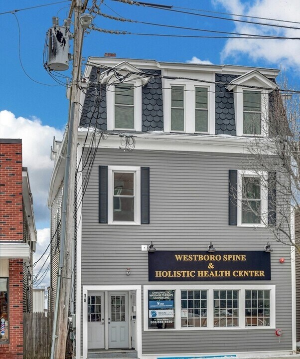 18 South St in Westborough, MA - Building Photo